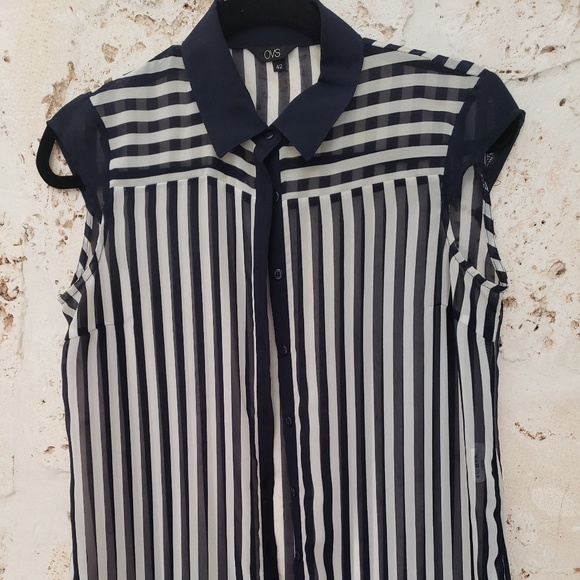 Sleeveless blu and white sheer top - Picture 4 of 5